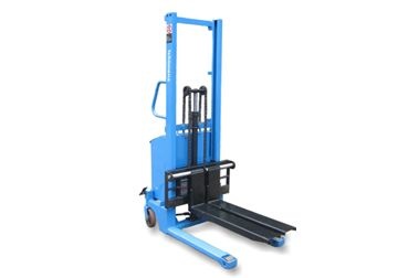 1 Tấn Xe nâng điện 1.5m XCE 59-10